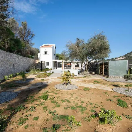 Tatil Evi Mareli - Beachside With Heated Pool