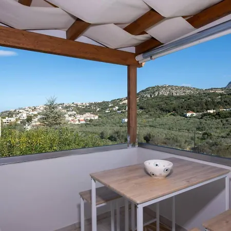 Mareli - Beachside With Heated Pool *