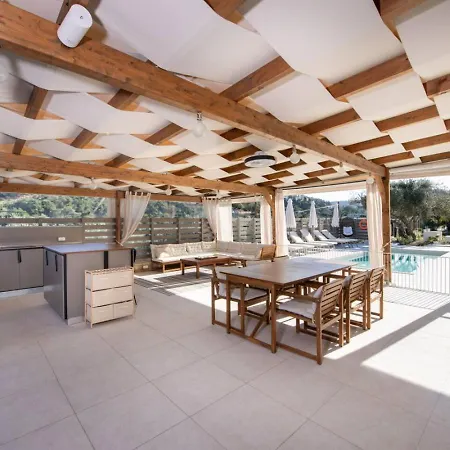 Holiday home Mareli - Beachside With Heated Pool *